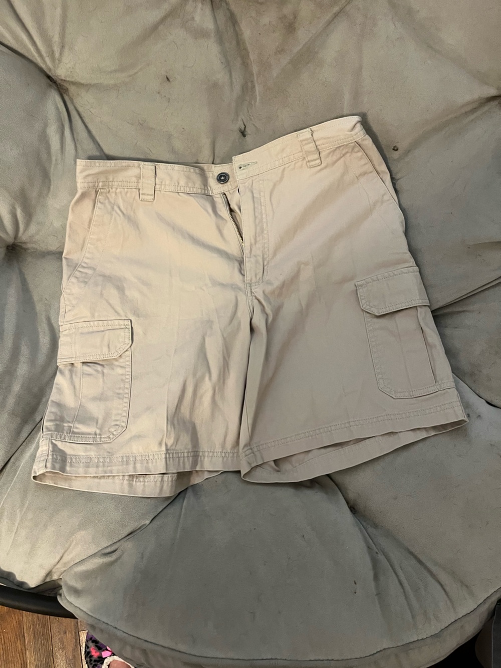 Columbia Men's Cargo Shorts in Beige - Lightweight Casual Utility